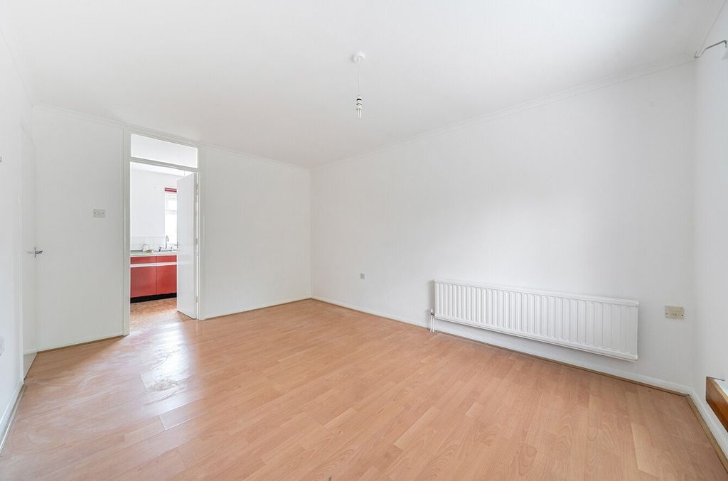 Property photo 3 of 14 Picture No. 25