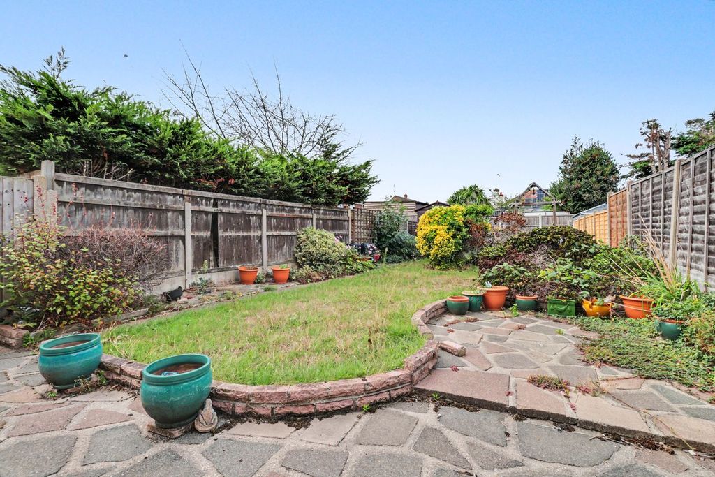 Property photo 2 of 19