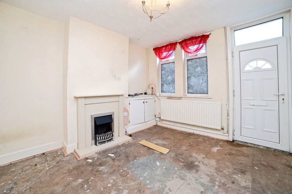 Property photo 3 of 18 Photo