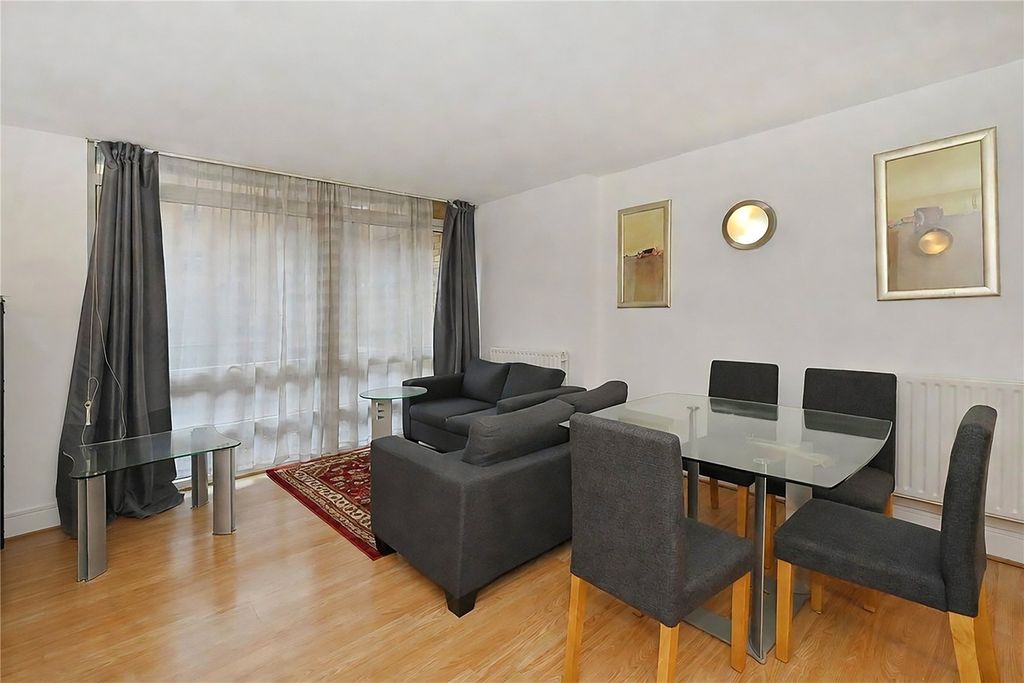 Property photo 2 of 11 Picture No. 15