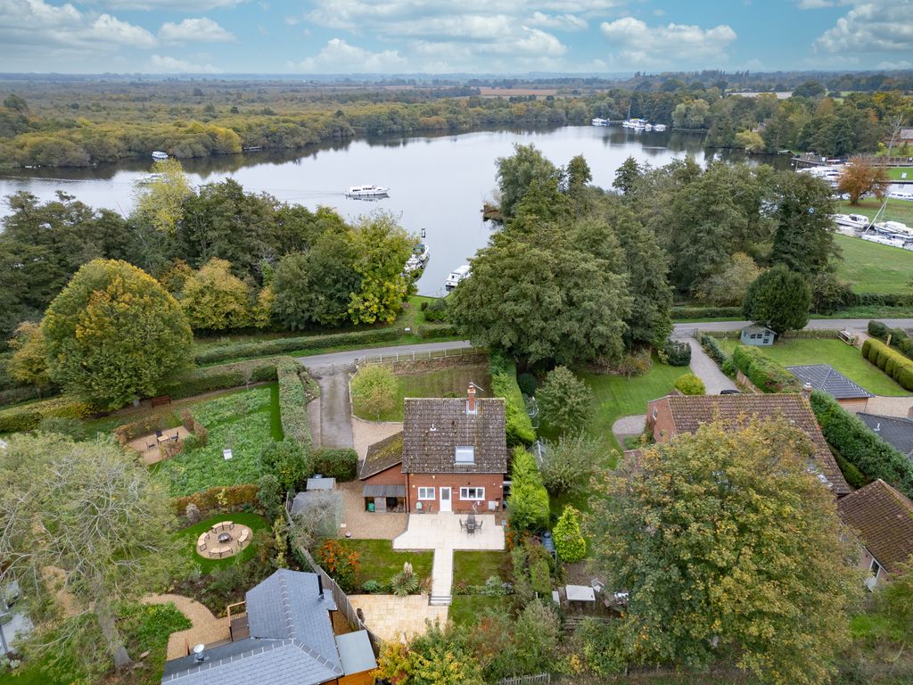 Property photo 1 of 30