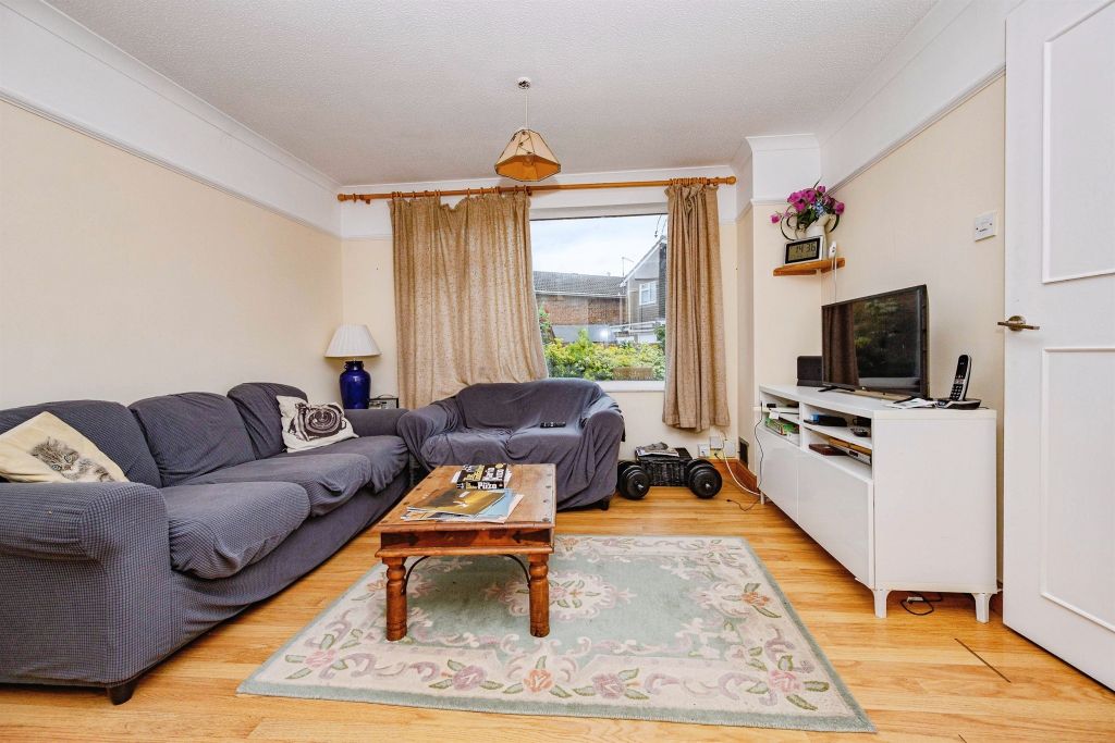 Property photo 3 of 17