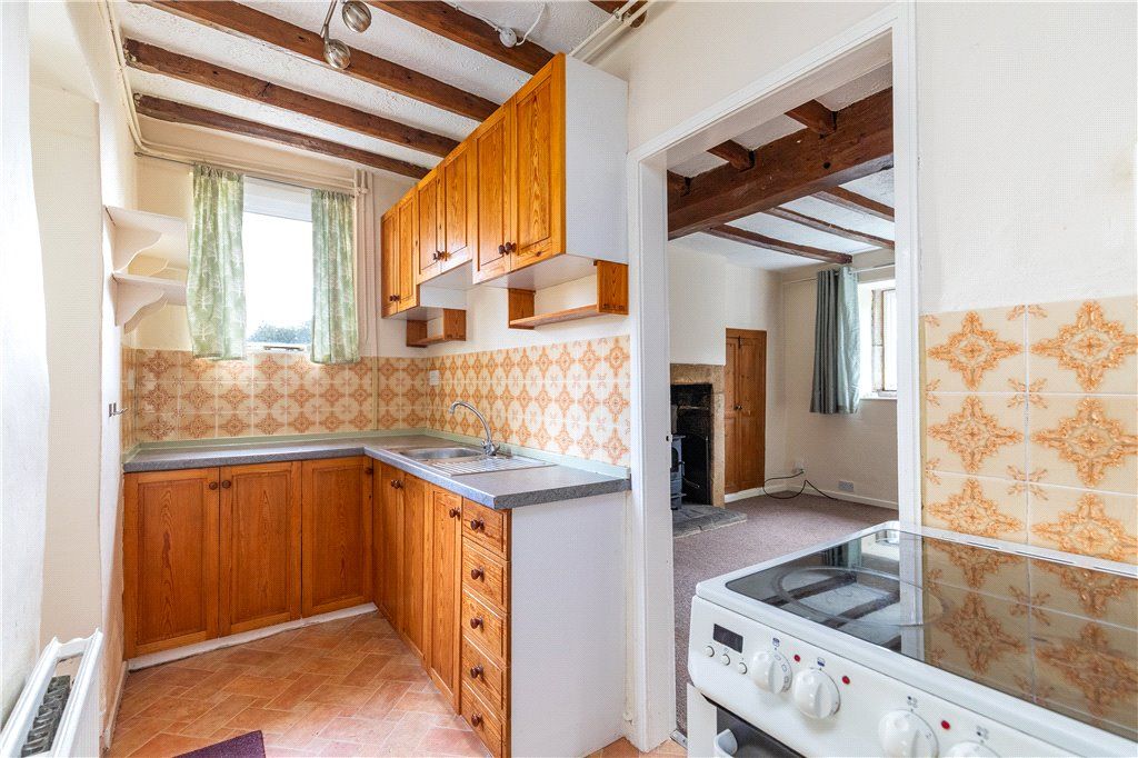 Property photo 2 of 18 Kitchen
