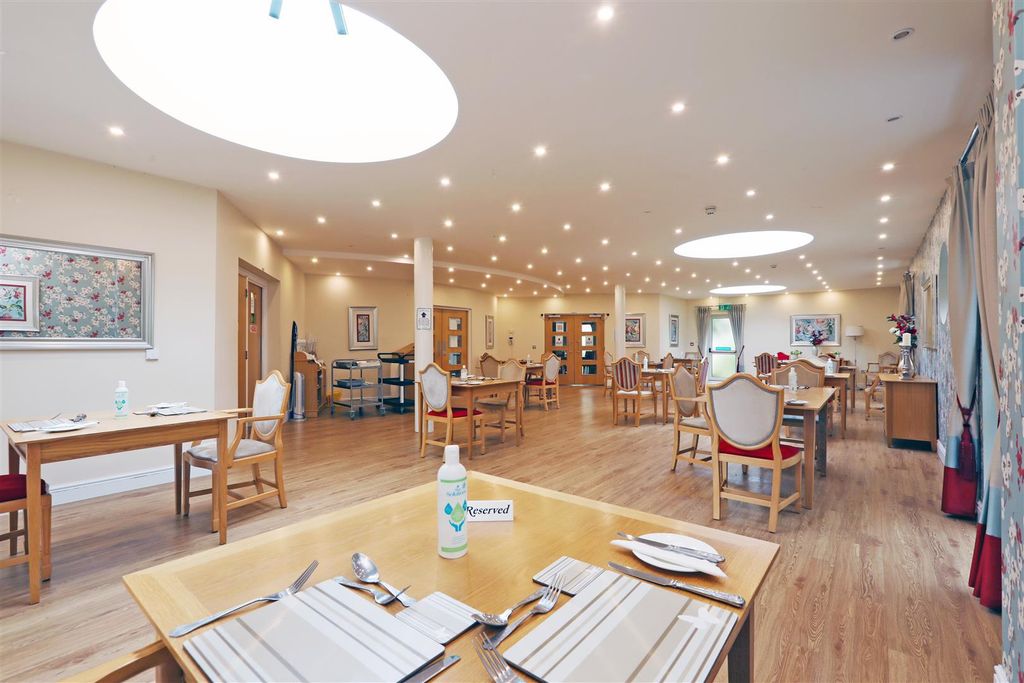 Property photo 3 of 15 05-4B30763E-Ff97-4F8B-Bee0-5F937B3Adfc327-06025A50