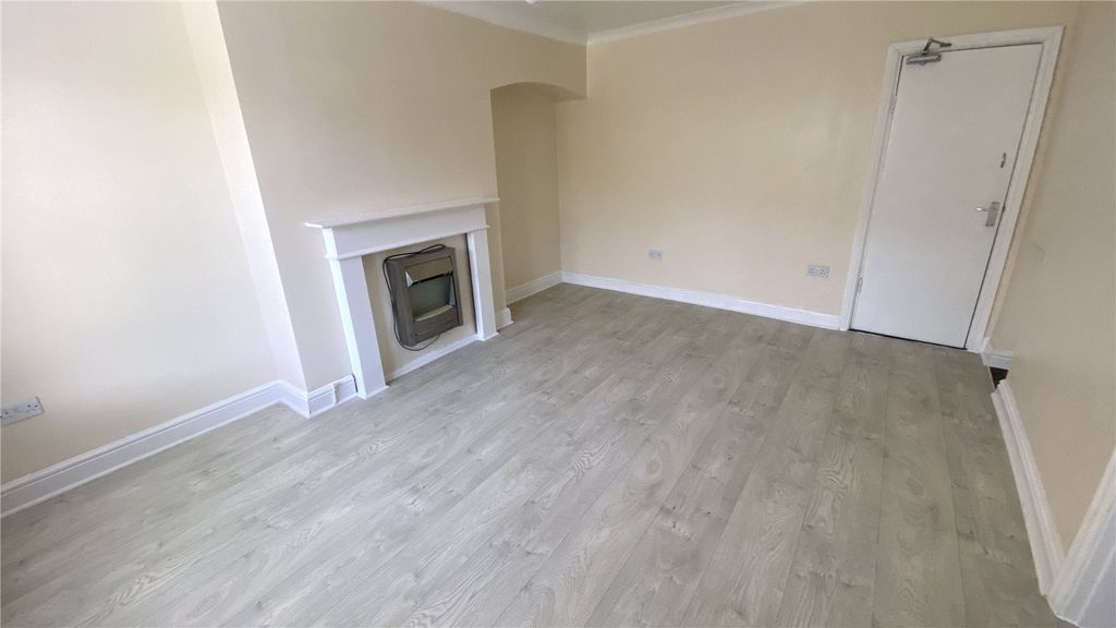 Property photo 3 of 12 Picture No. 07