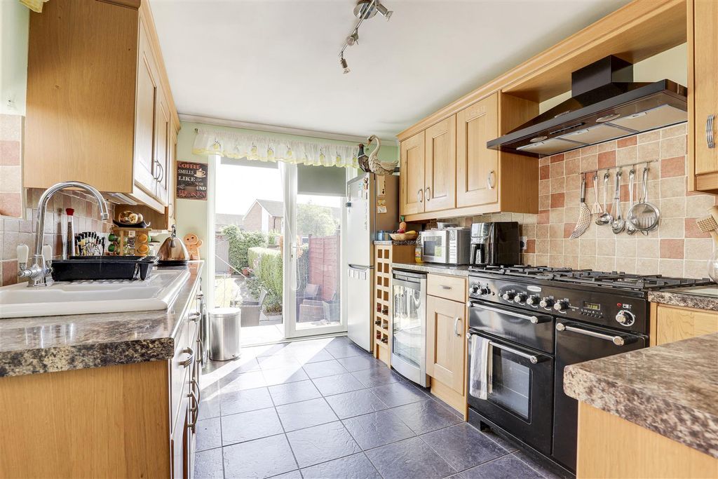 Property photo 3 of 19 17.Jpg