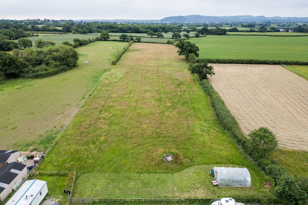 Property photo 3 of 36