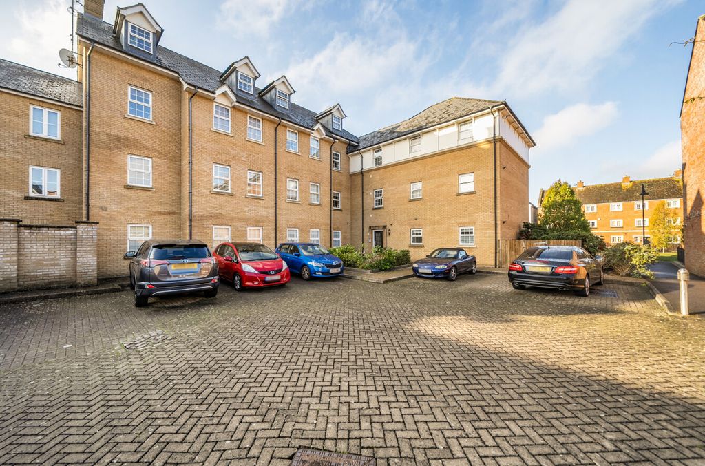 Property photo 2 of 9 15361501