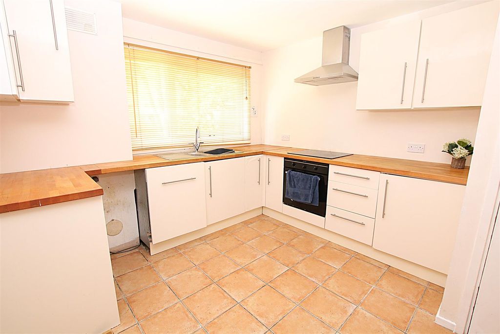 Property photo 3 of 14 Img_0446.Jpg