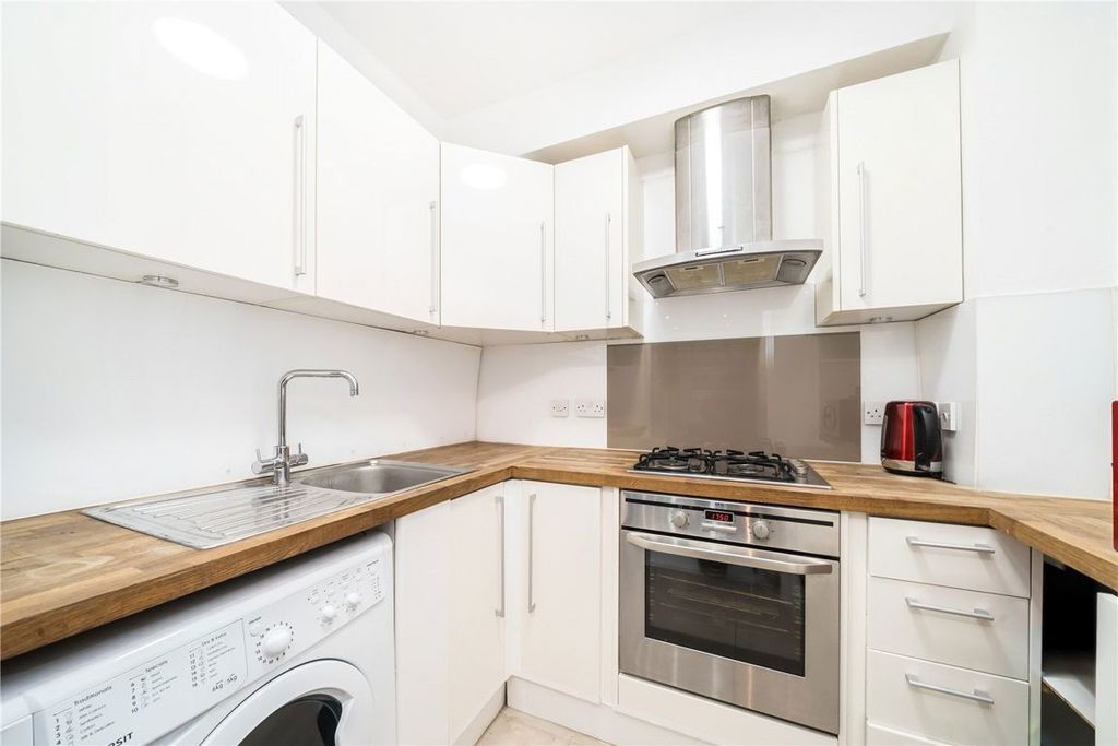 Property photo 2 of 5