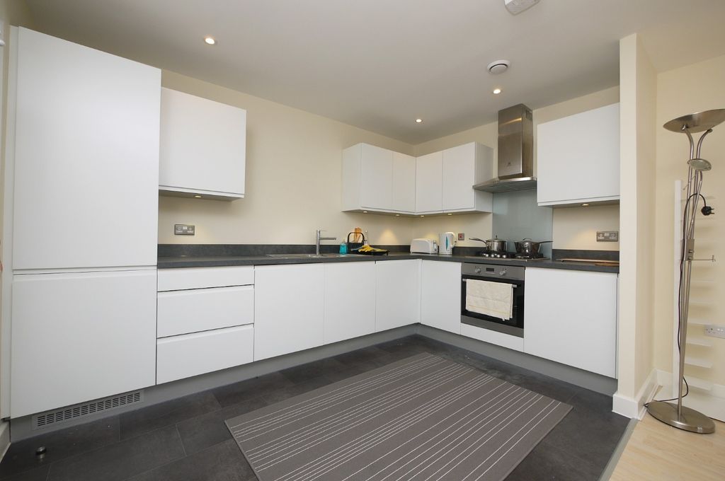 Property photo 1 of 16 1060400