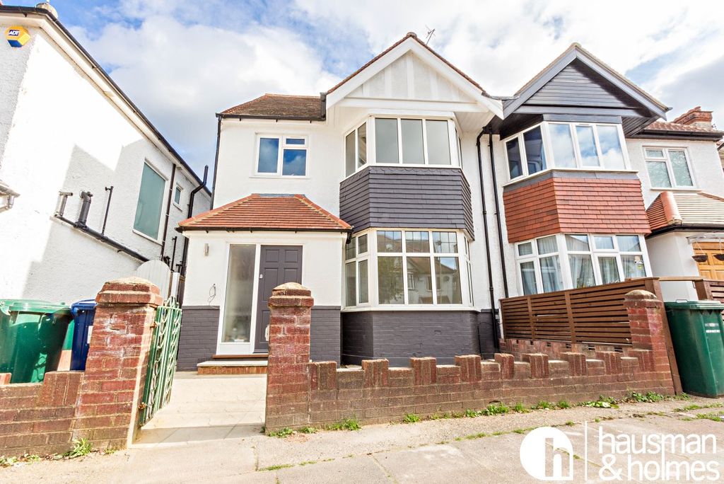 Property photo 1 of 21