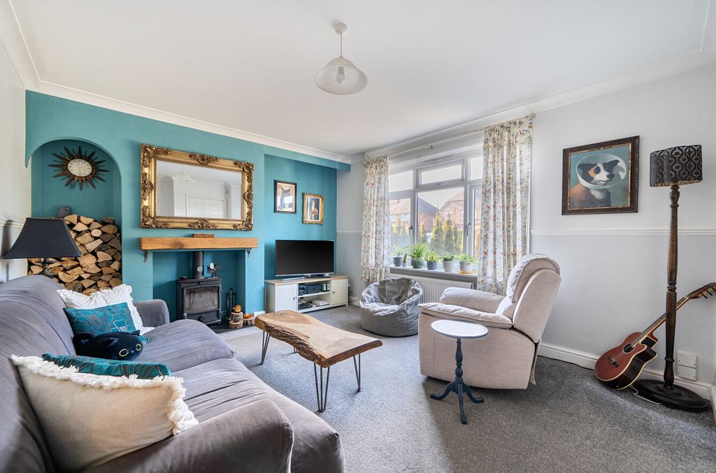 Property photo 2 of 18 1438562-16-69Cea1...