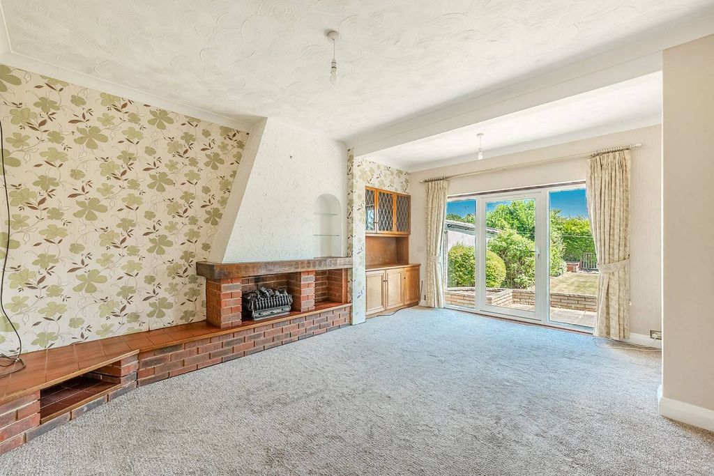 Property photo 2 of 14