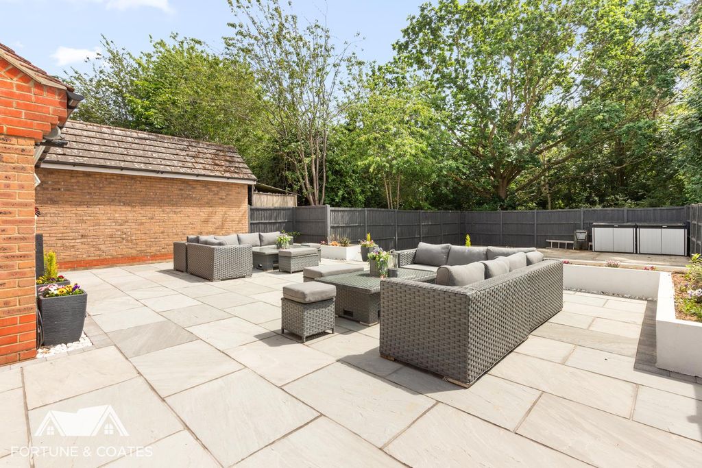 Property photo 3 of 24 Whieldongrange_36.Jpg
