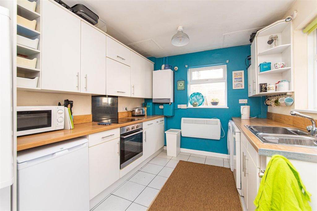 Property photo 3 of 19 W-2941.Jpg