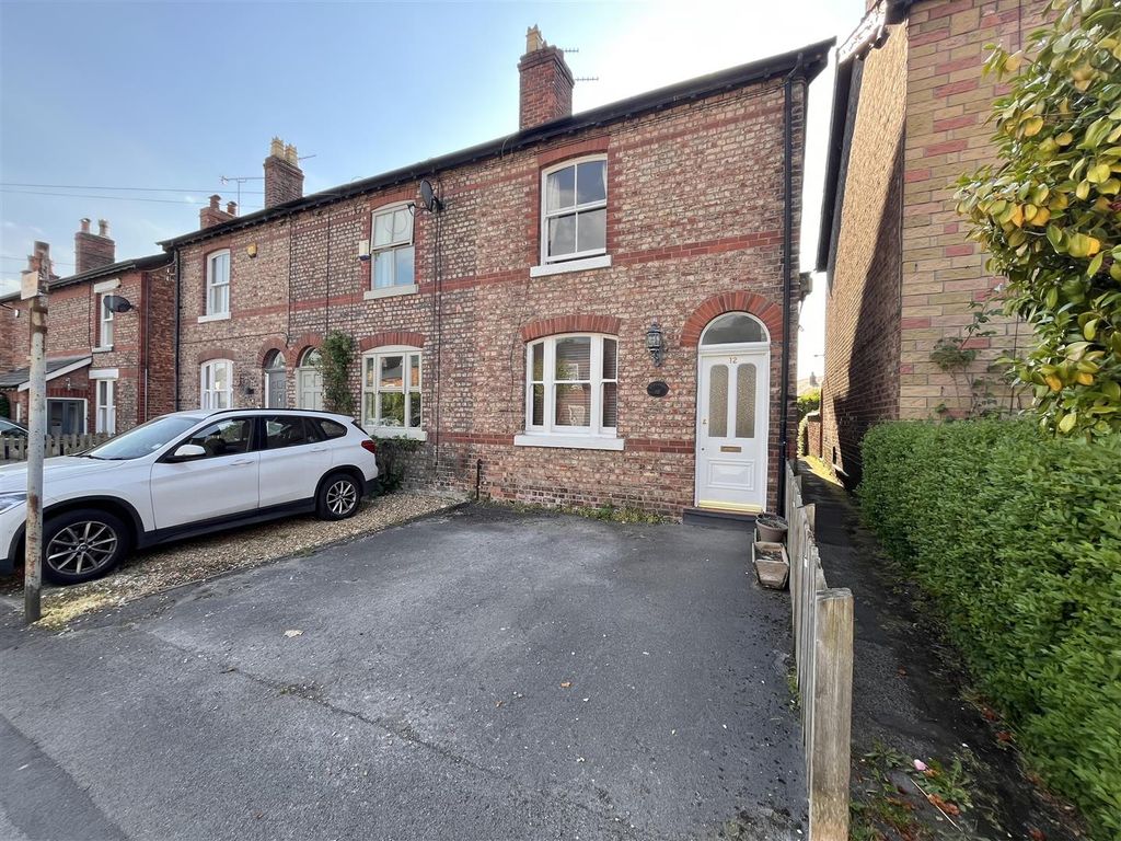 Property photo 1 of 18
