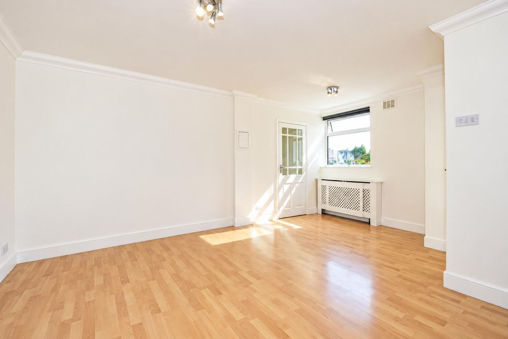 Property photo 3 of 9 Davidson Frost-Wellings, Dfw, Curzon Avenue, Dinin