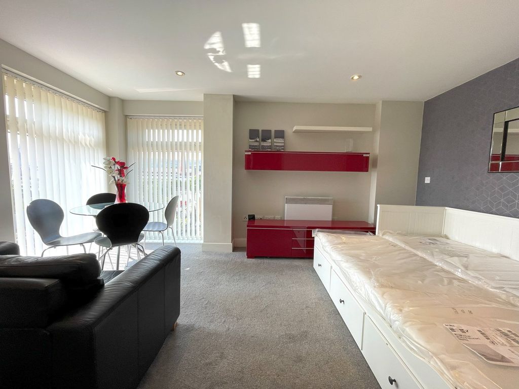 Property photo 3 of 8