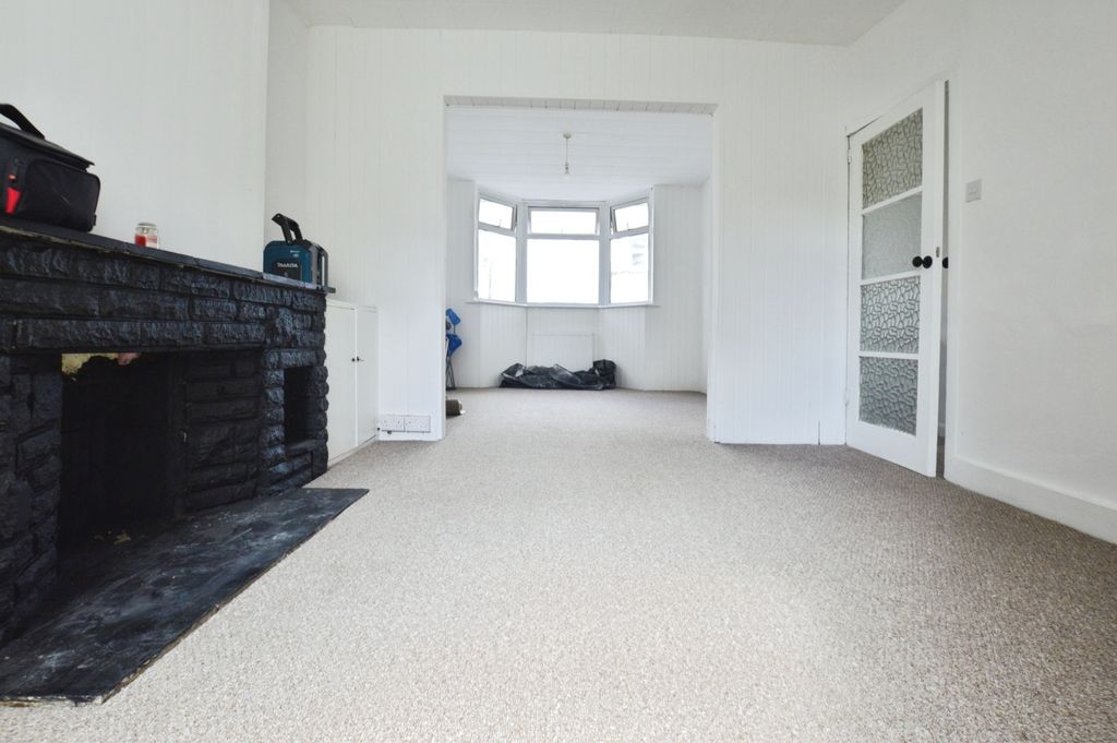 Property photo 1 of 17 Pbox-Img.Jpg
