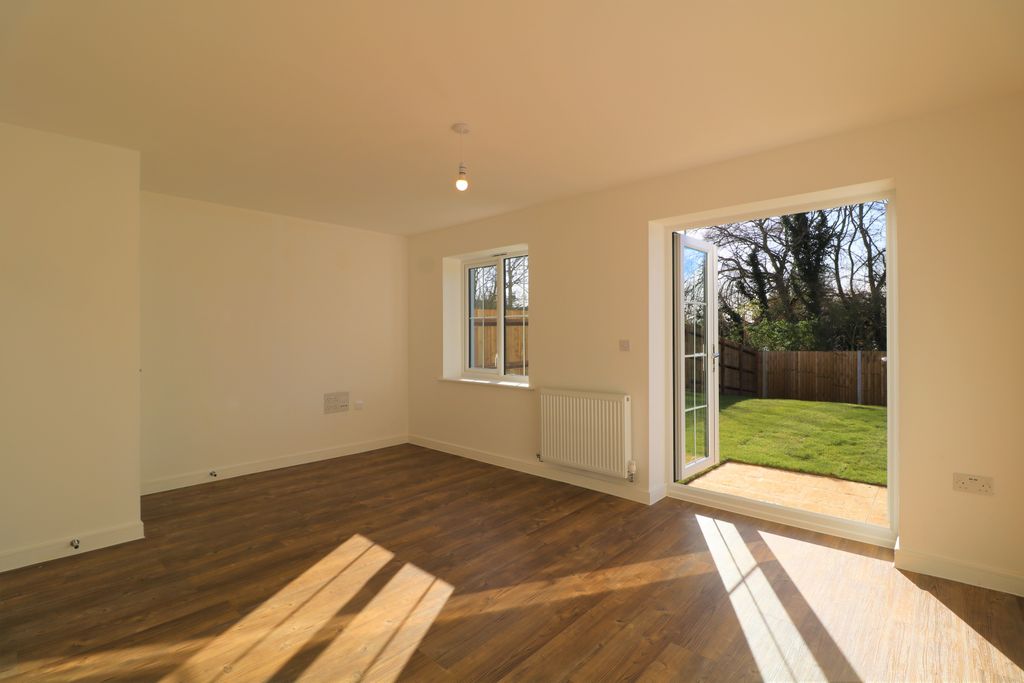 Property photo 2 of 14 Living Room