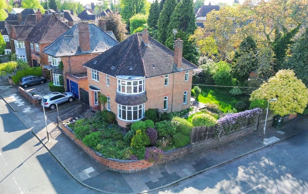 Property photo 1 of 34