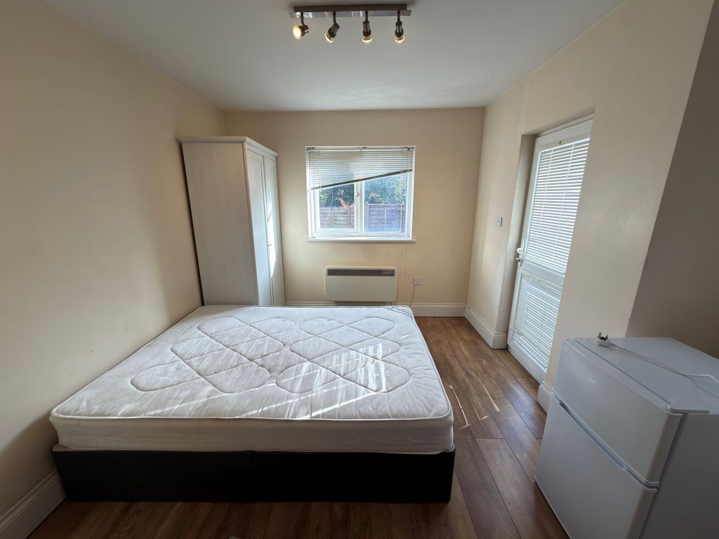 Property photo 3 of 4