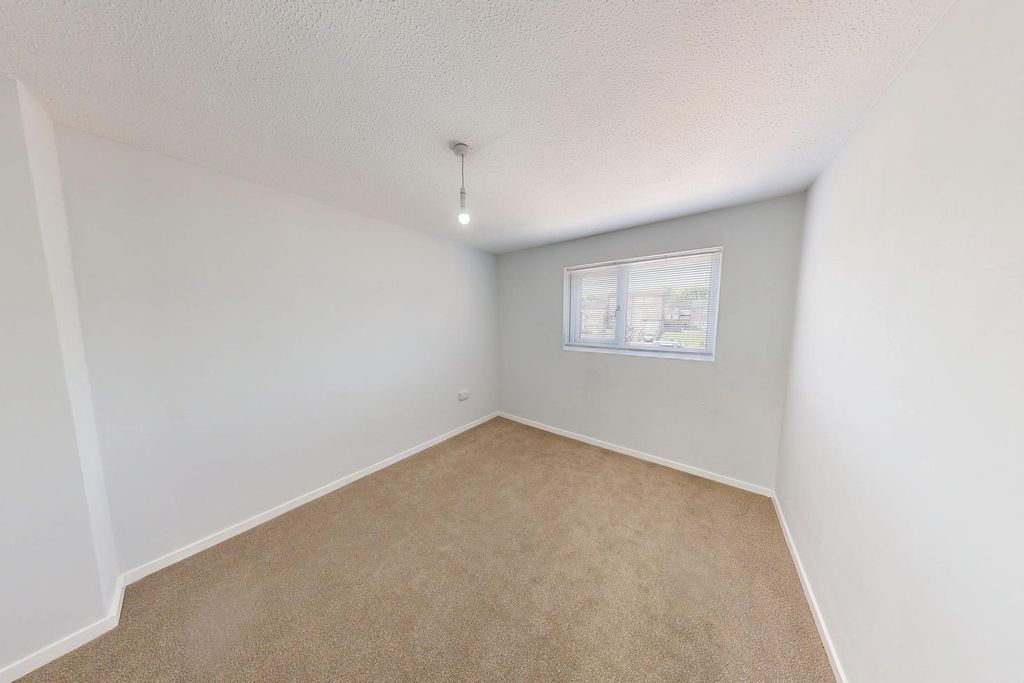 Property photo 3 of 13 12.Jpg