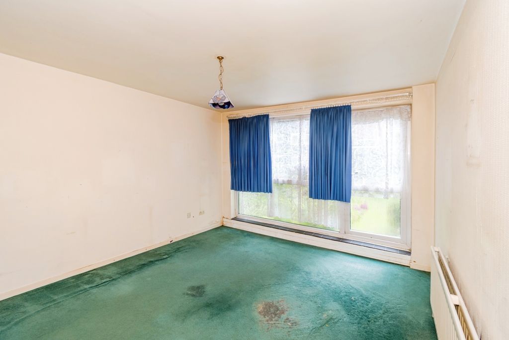 Property photo 3 of 11 Photo