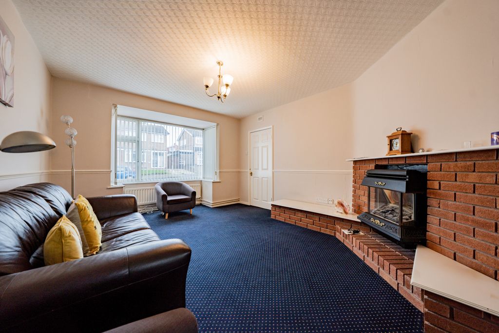 Property photo 3 of 21 Dsc07411