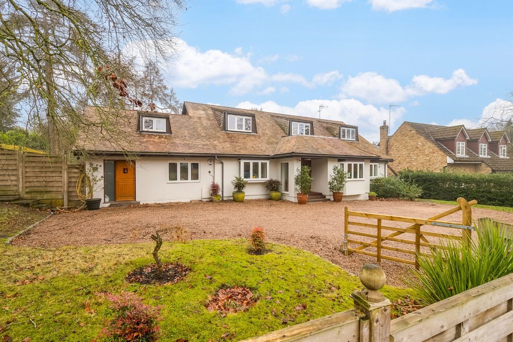 Property photo 1 of 31 Picture No. 12