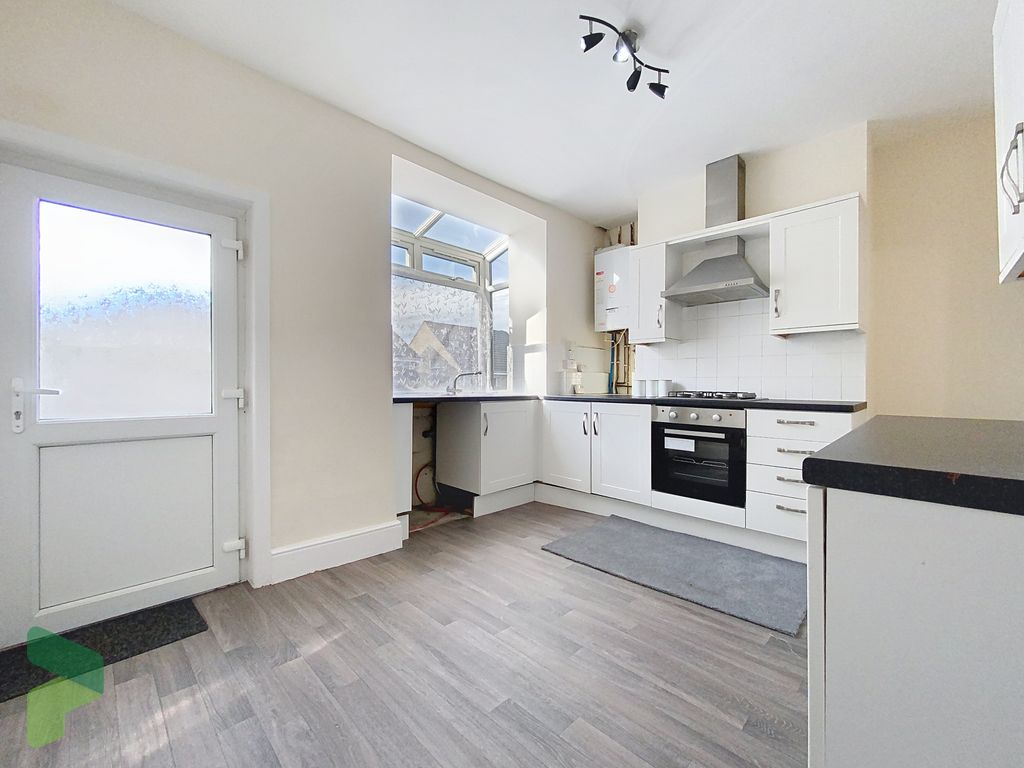 Property photo 1 of 12 Fitted Dining Kitchen