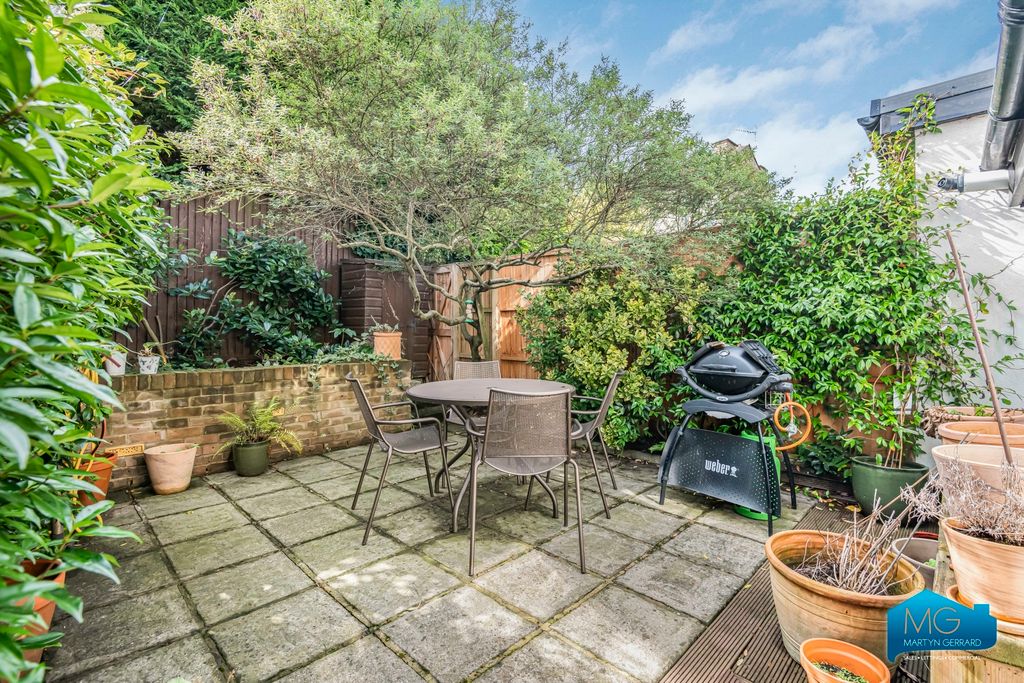 Property photo 3 of 34 Picture No. 44