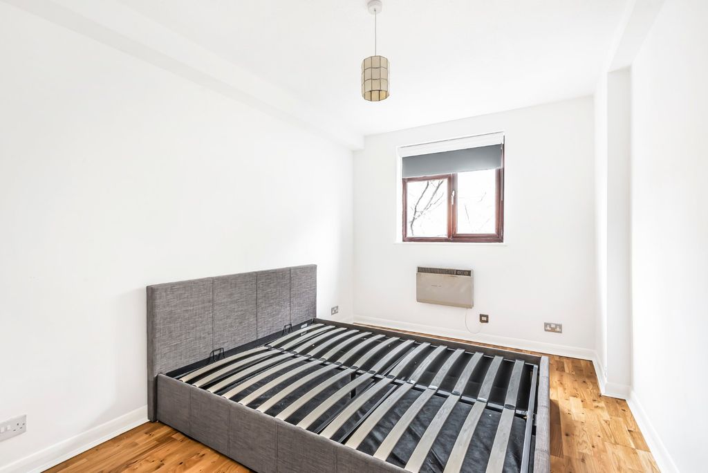 Property photo 3 of 6 Picture No. 03