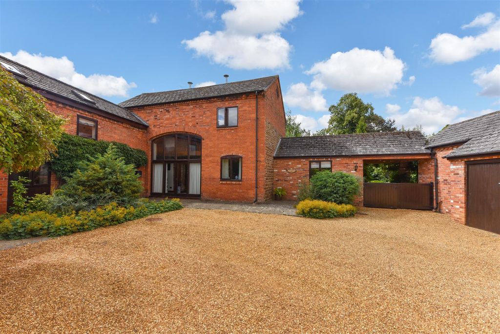 Property photo 1 of 27