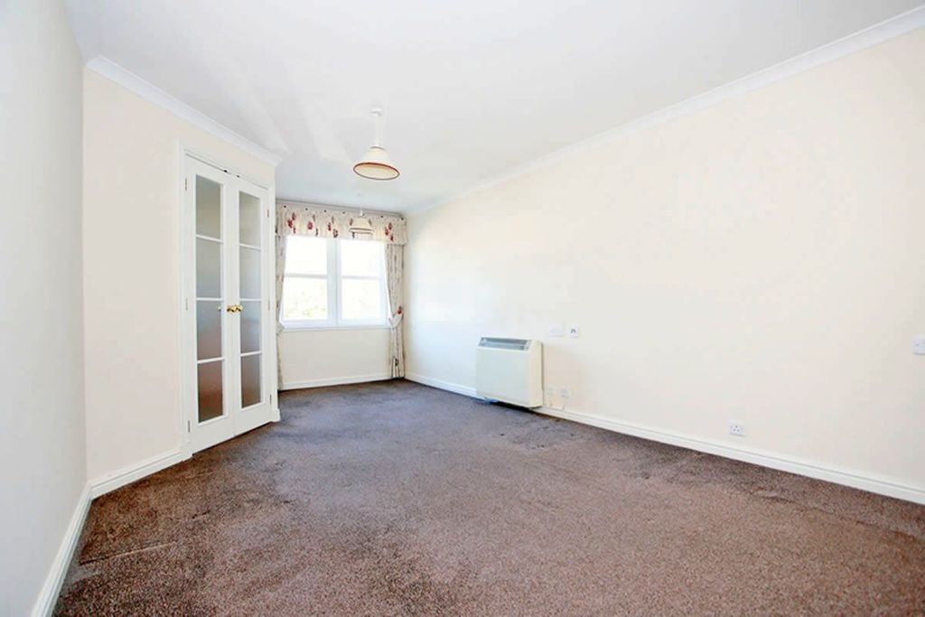 Property photo 2 of 9