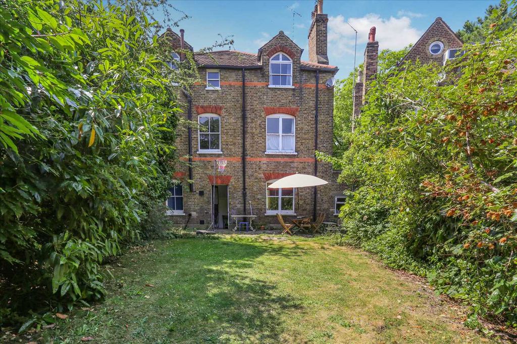 Property photo 2 of 23