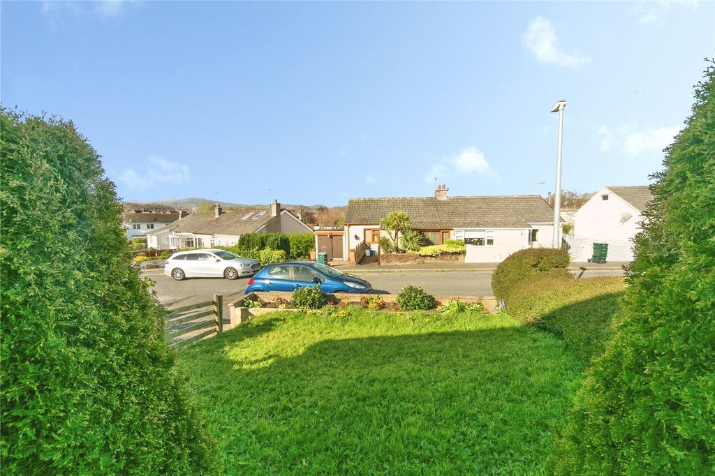 Additional image 6 of 2 bed bungalow for saleCae Coed, Llandudno Junction, Conwy LL31
