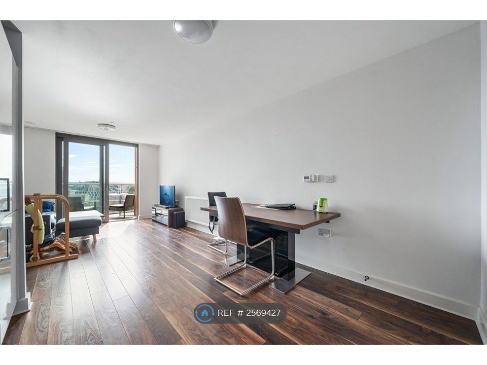 Property photo 2 of 11