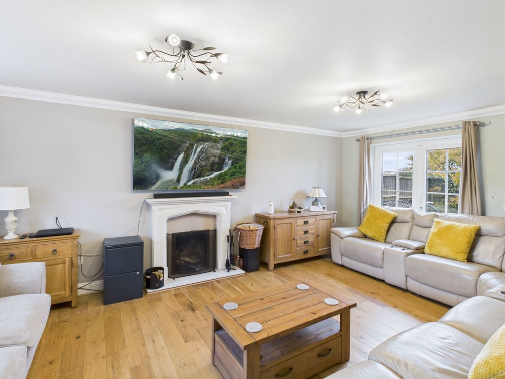 Property photo 2 of 23