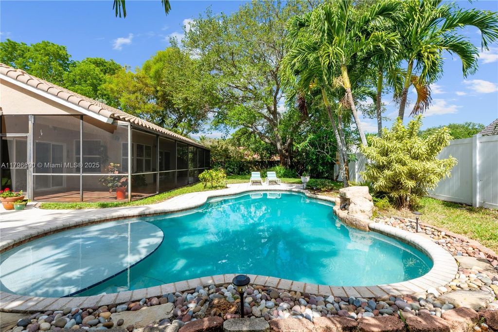 Property photo 1 of 36