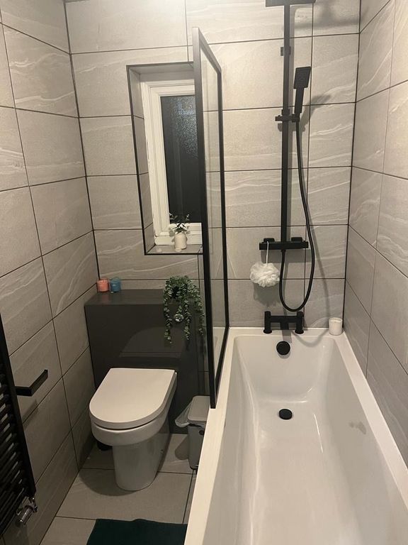 Property photo 2 of 83
