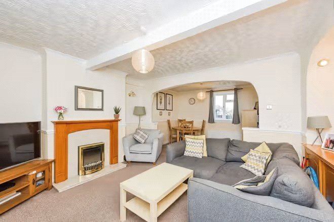 Property photo 2 of 15 Picture No. 12