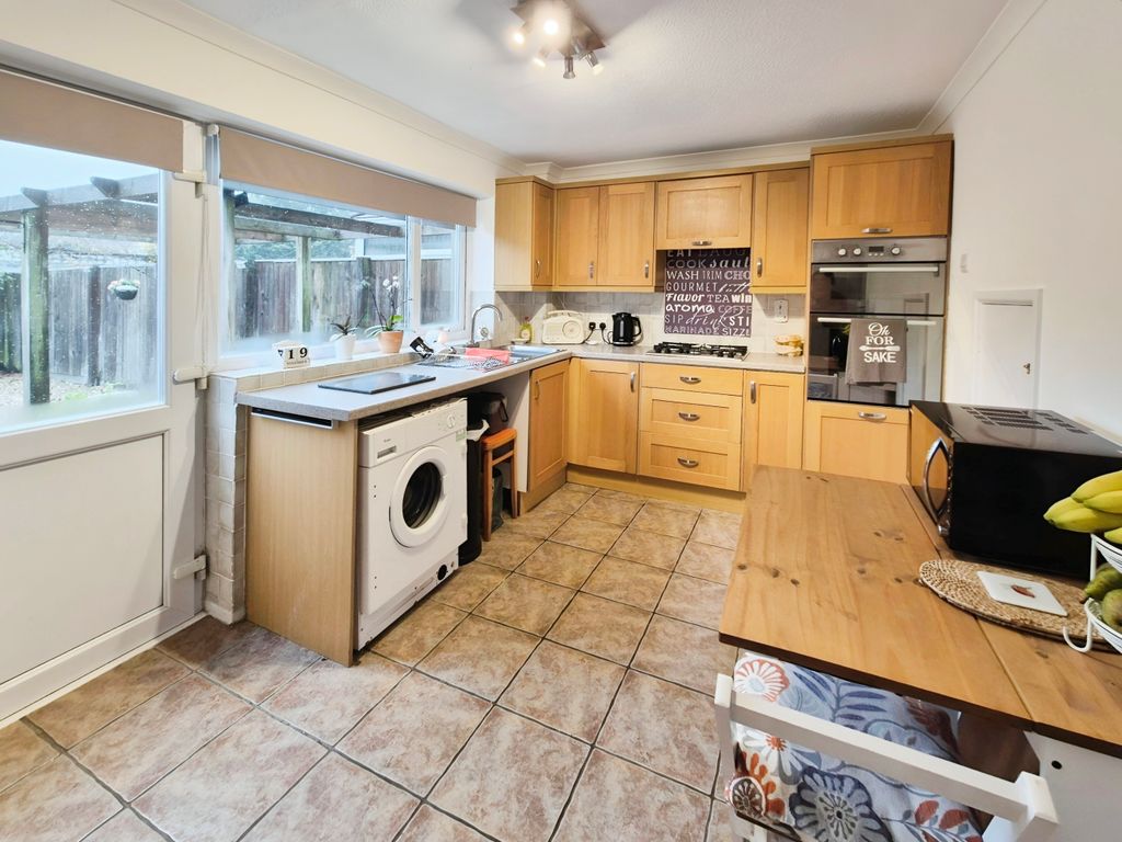 Property photo 3 of 12 0Ffa5E1F-1000015741