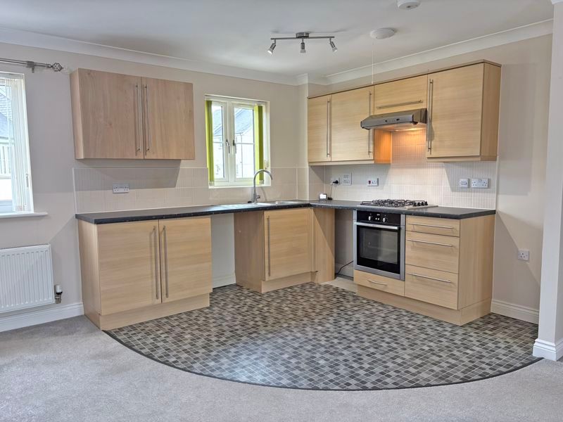 Property photo 3 of 8 Photo 2