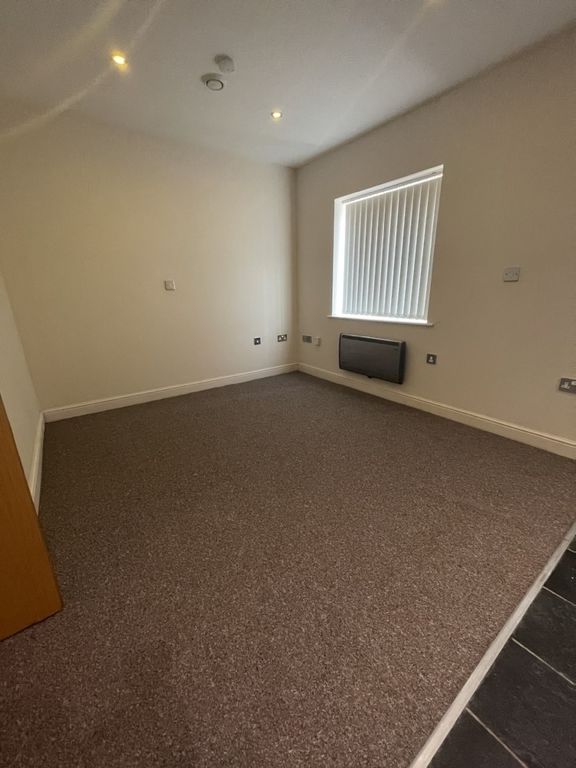 Property photo 3 of 5