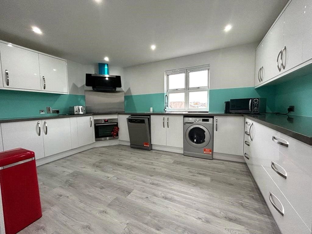 Property photo 2 of 12 Picture No. 09