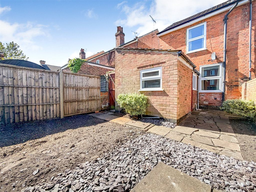 Property photo 2 of 13 Picture No. 05