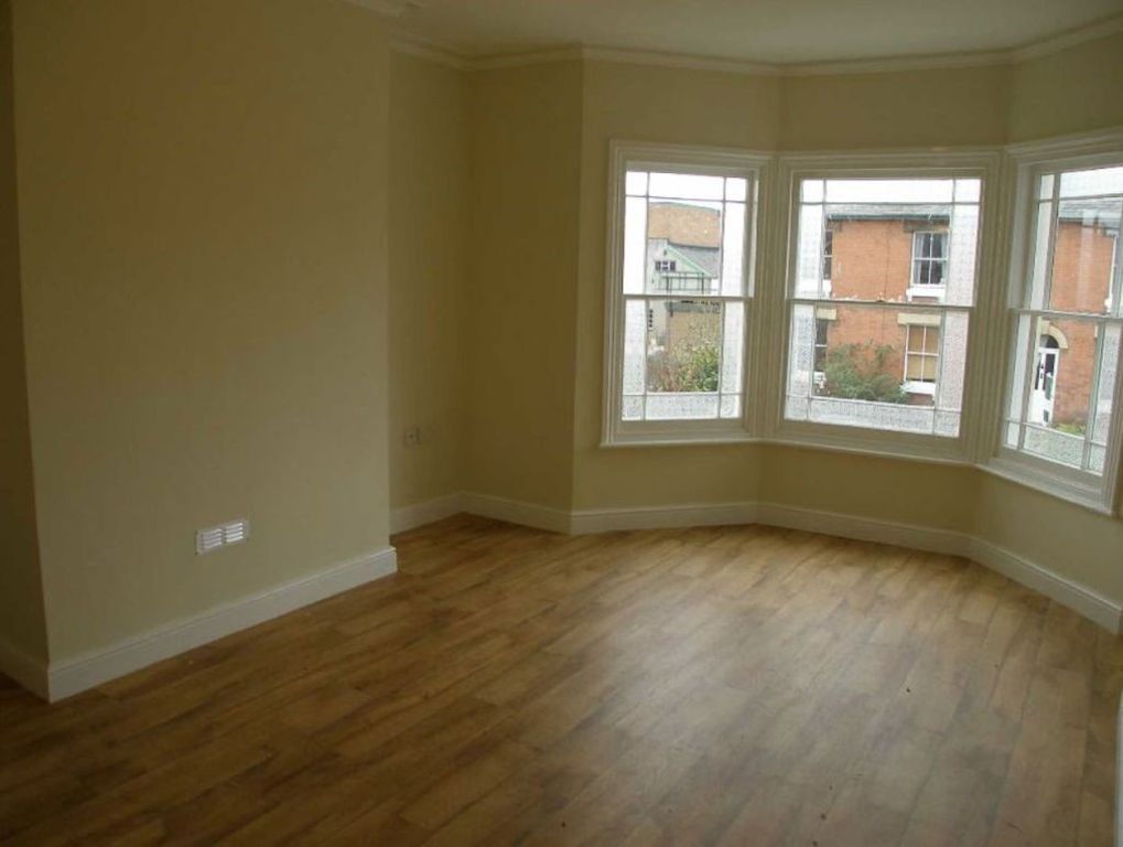 Property photo 2 of 4