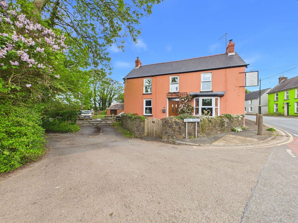 Property photo 1 of 43